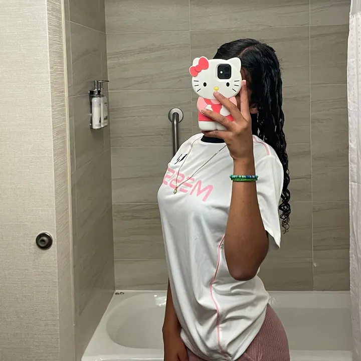 @andreina44_