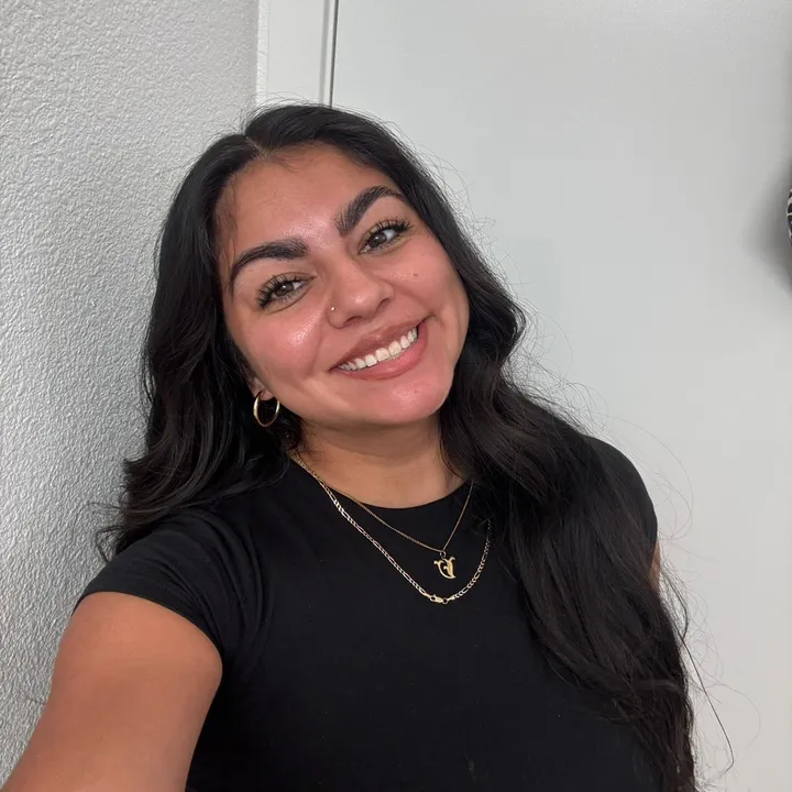 @vanessmadrigal