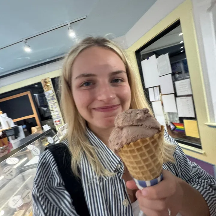 @maddywinblood_