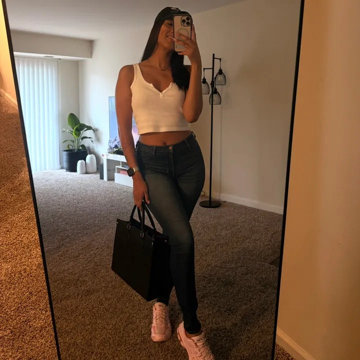 @niccaamariee