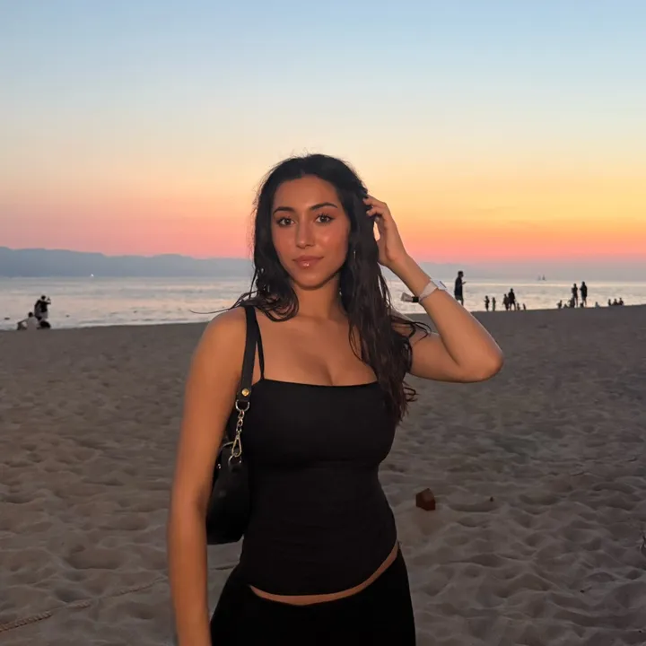 arianaafaye