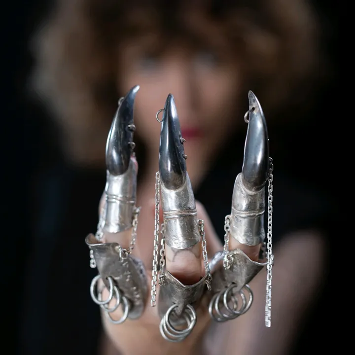 @raw.flow.jewelry