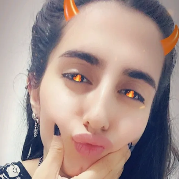 @_nazaninsb_