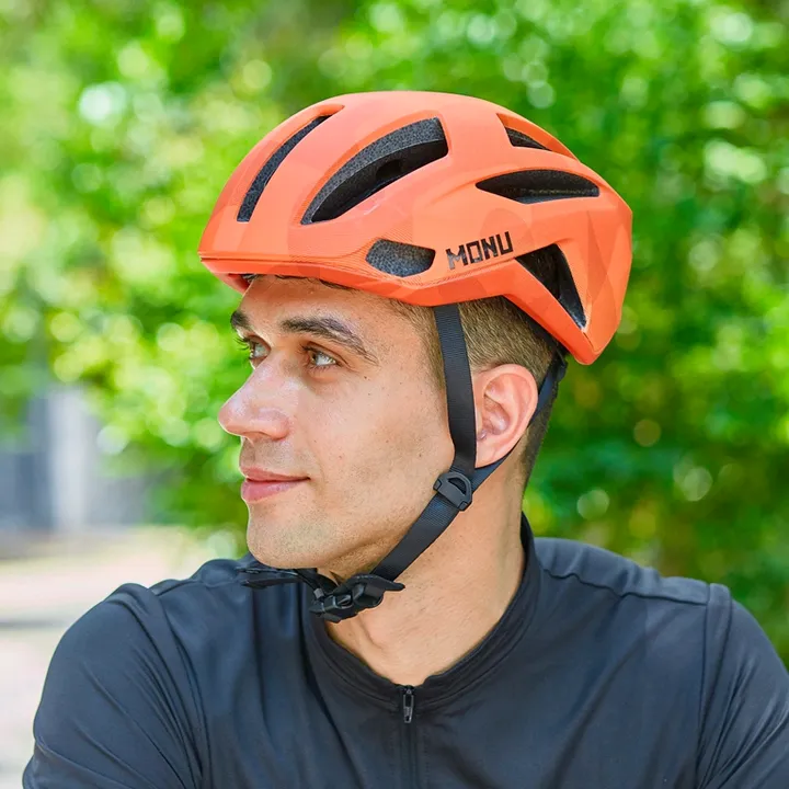 monuhelmet