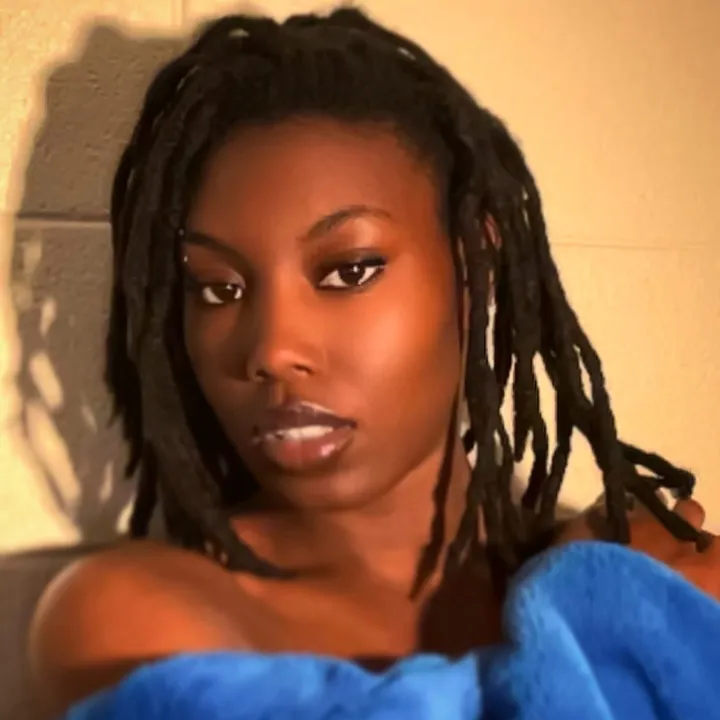 @valecallme