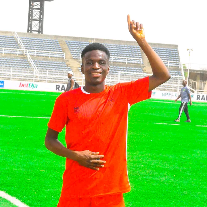 itz.bolomsonfootballer