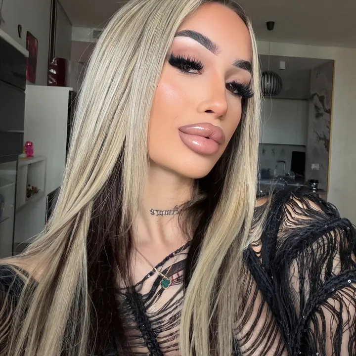 @anjaab19
