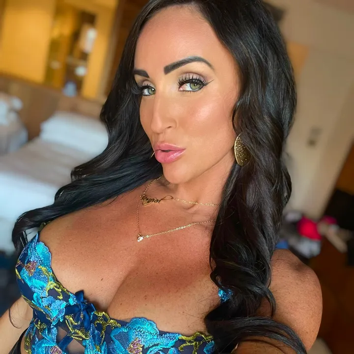 @alyssiavera