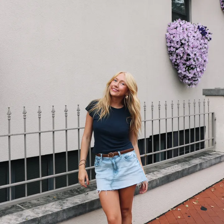 @averyyywright