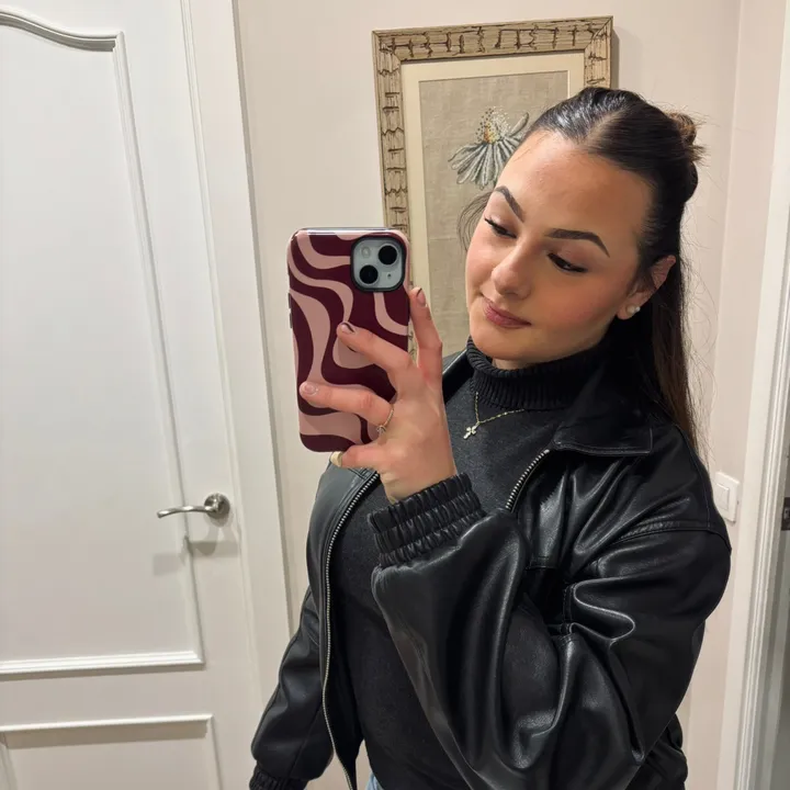 @silviafornett