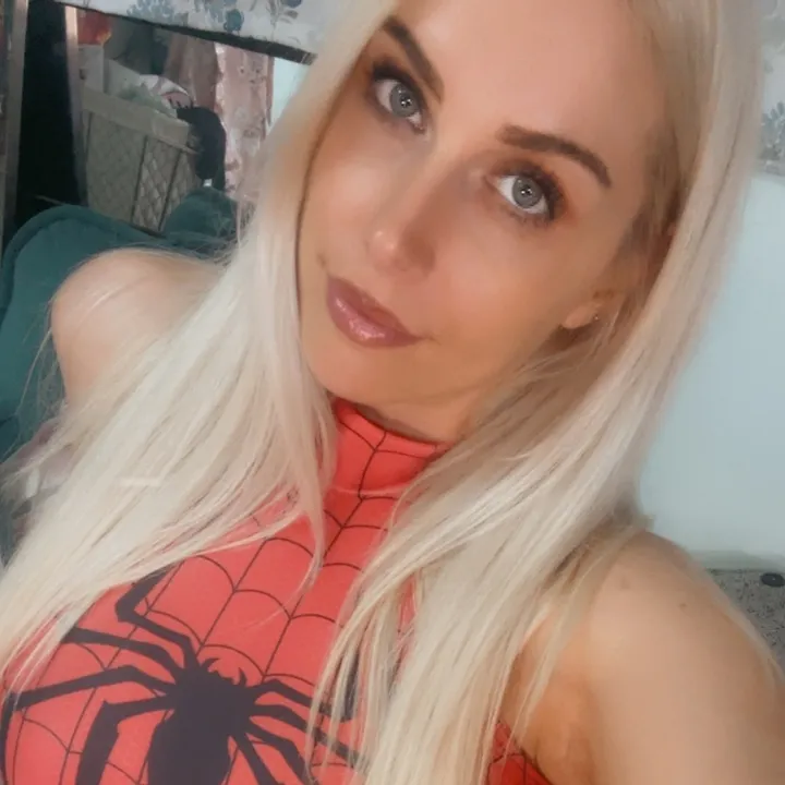 @blondeandbrutaleh