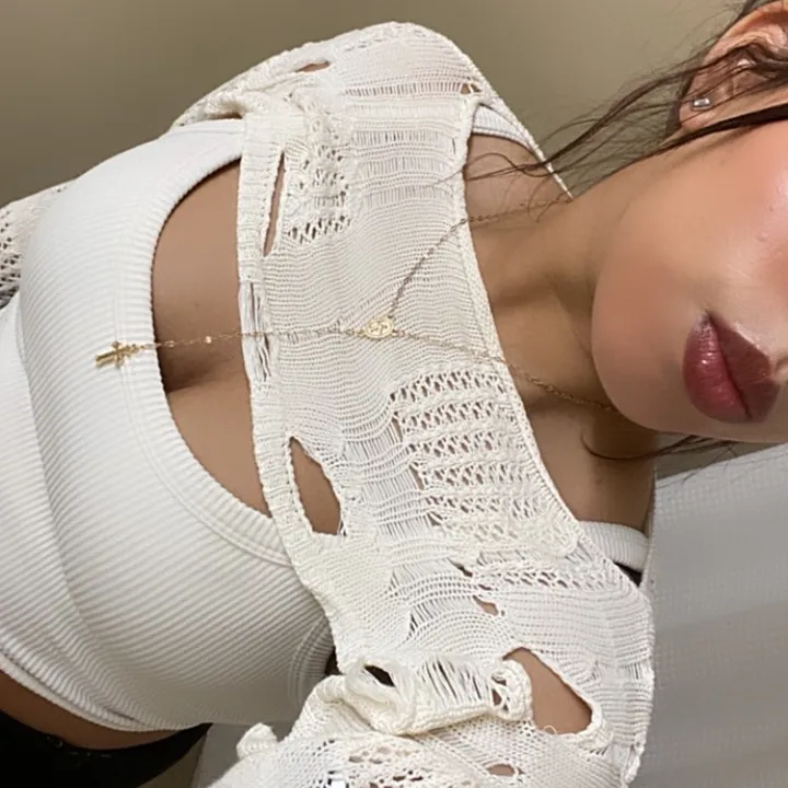 @iamcheca_