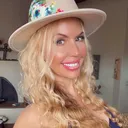 @andrealeighcox