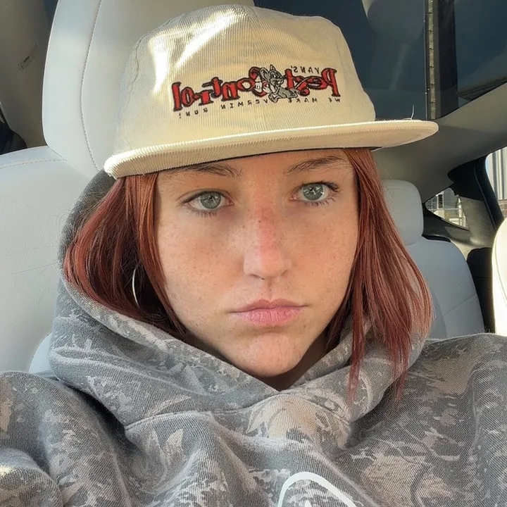 @desertxdegenerate