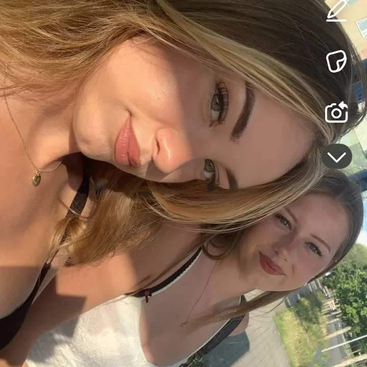nevaliees