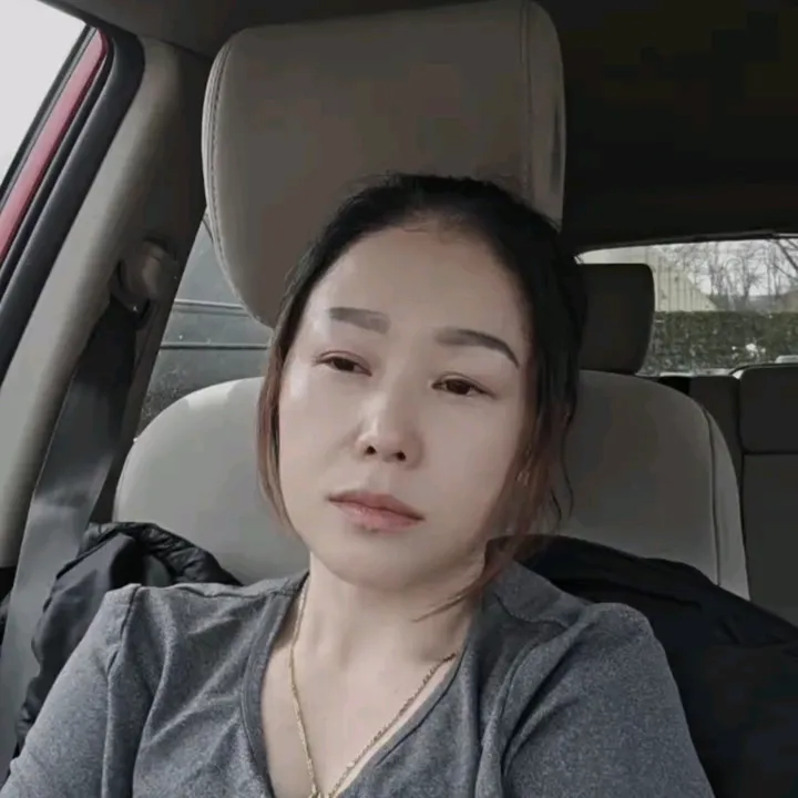 salla.moua