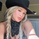 @mika_nikole