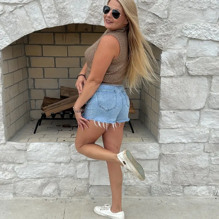 @33sarahbrooke