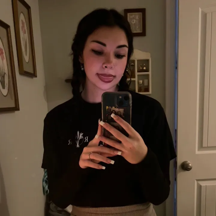 @angelina.renea