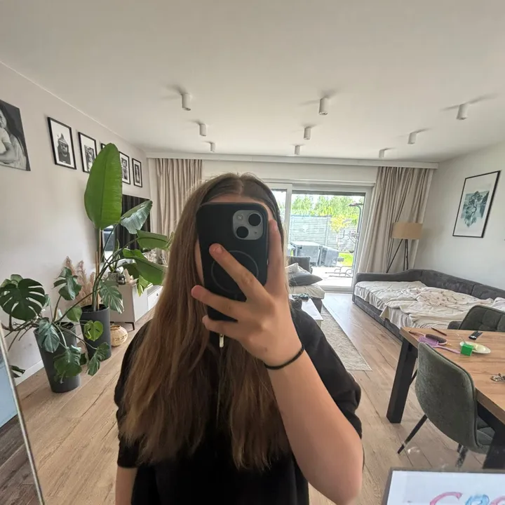 @h.ania677