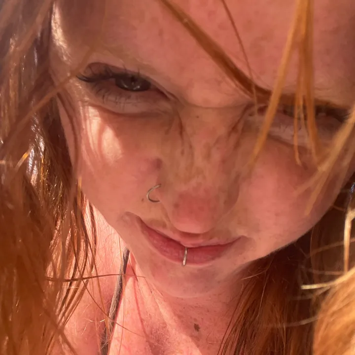 @izzybellstarr