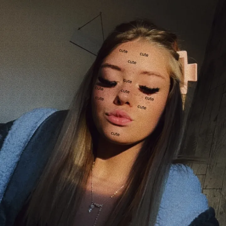 @katiespammsszz