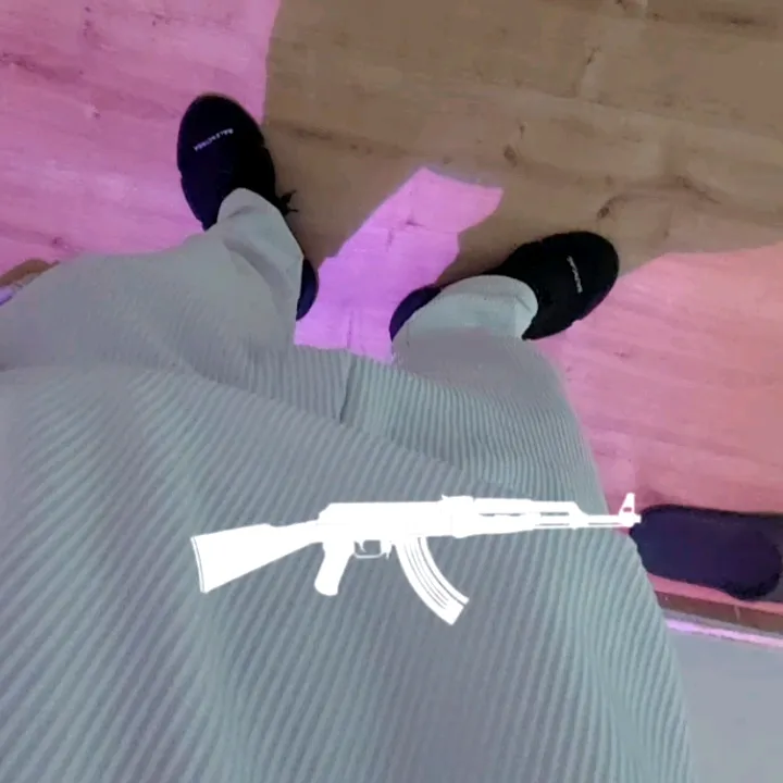 @sr.ax1
