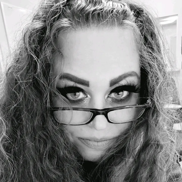 @blueeee086