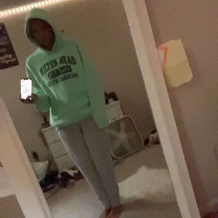 @sydneymfcurry