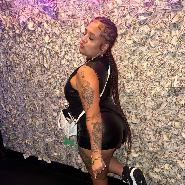 @ashleylovesavery_