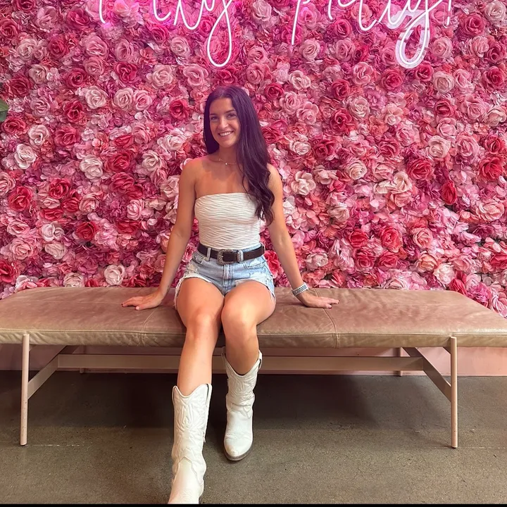 @addyronk