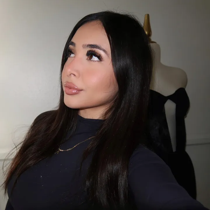kari.valdez02