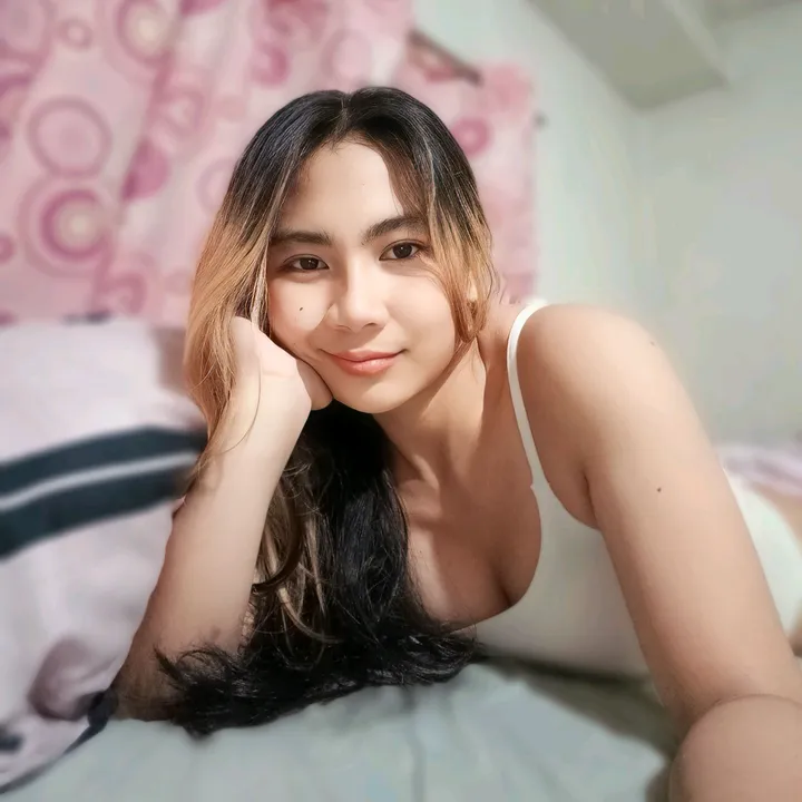 @mommyailaine