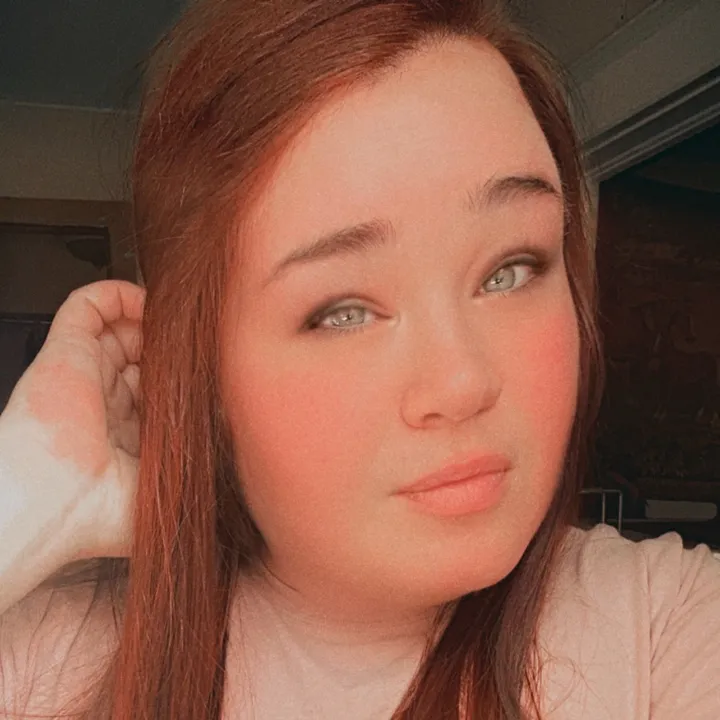 @thegirlwithher_cup