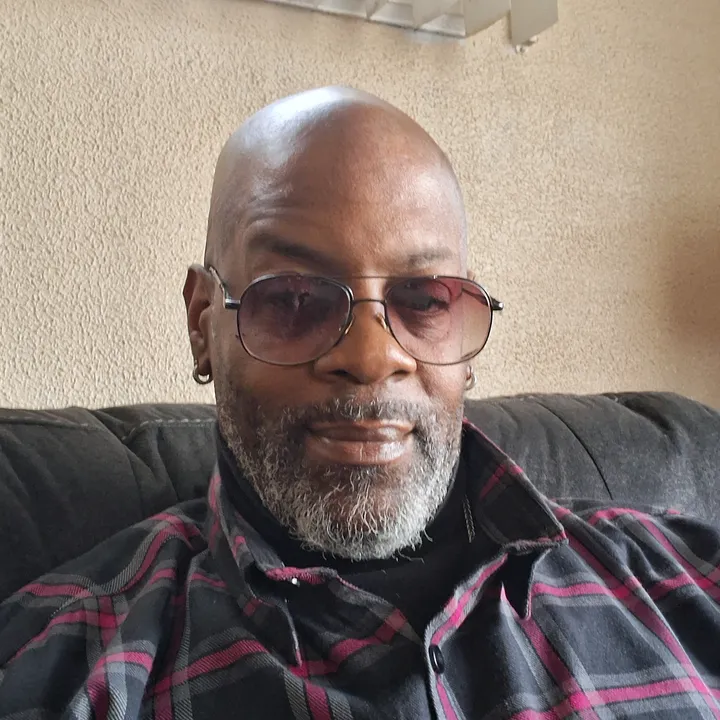 @fred.mrmann.harris
