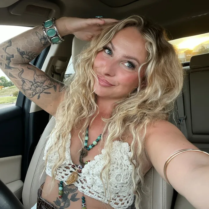 @becbecyayay