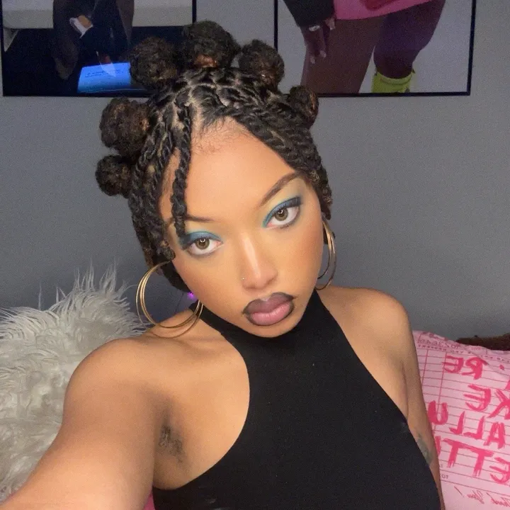 mayanicoleofficial