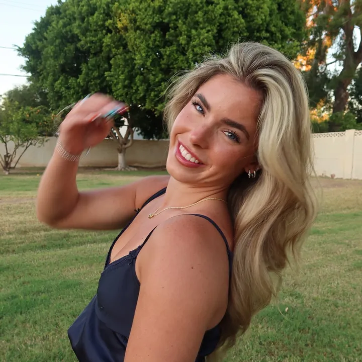 sillygoofyshortgal