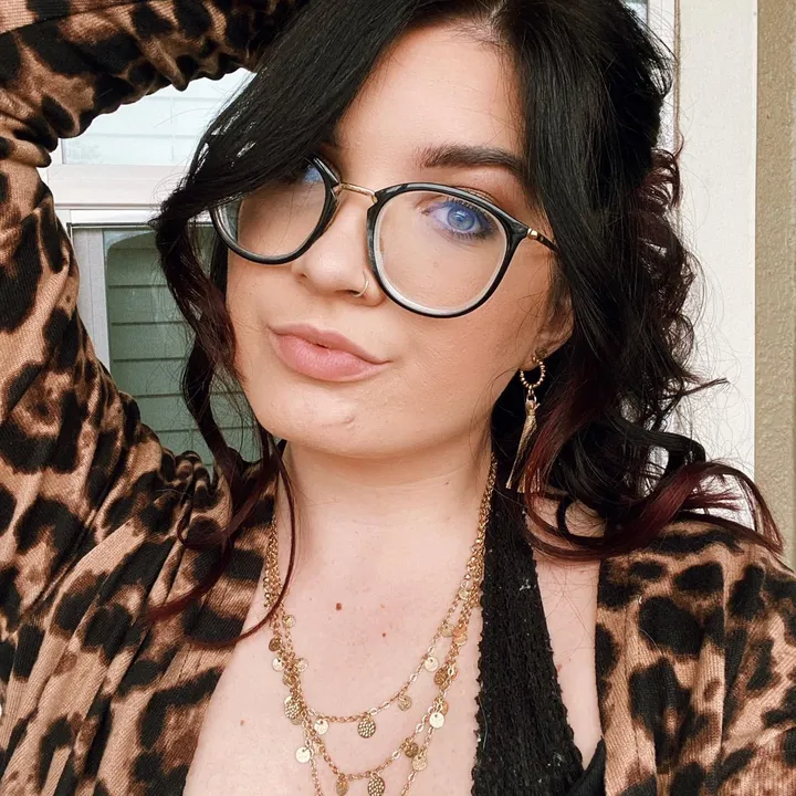 @emmyelz