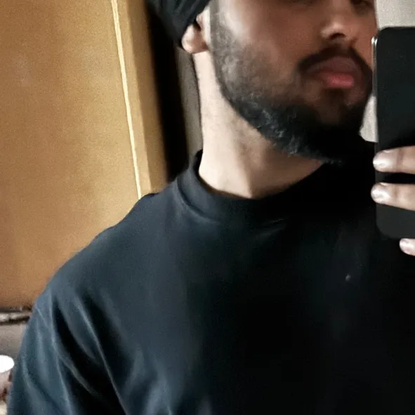 @whozm3c