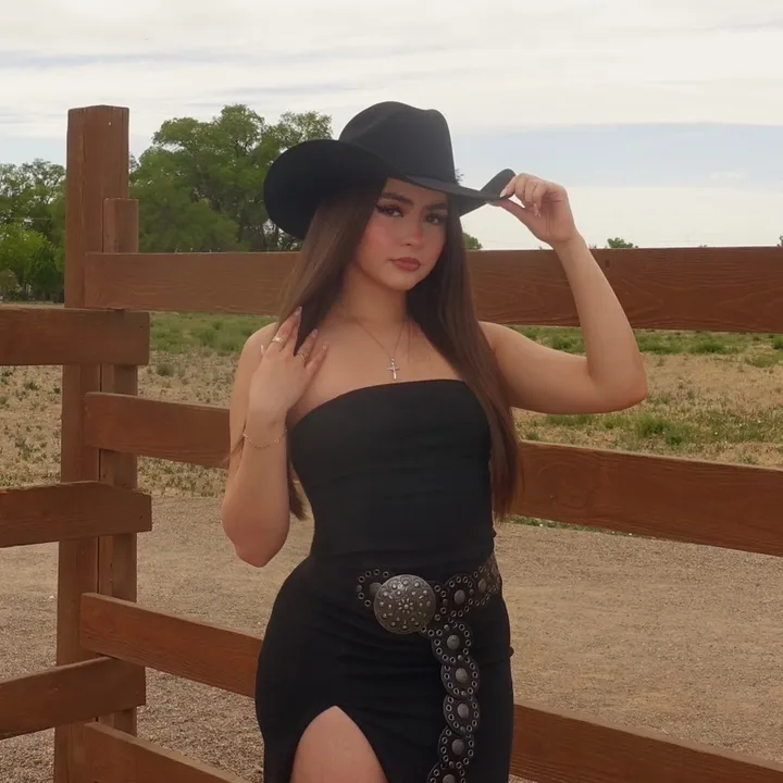 @melaniee_ortizz