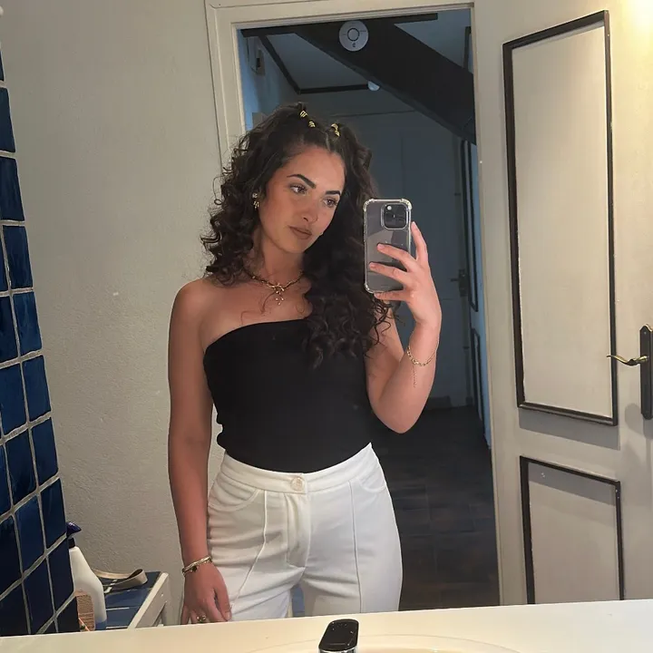 @anais_gbn
