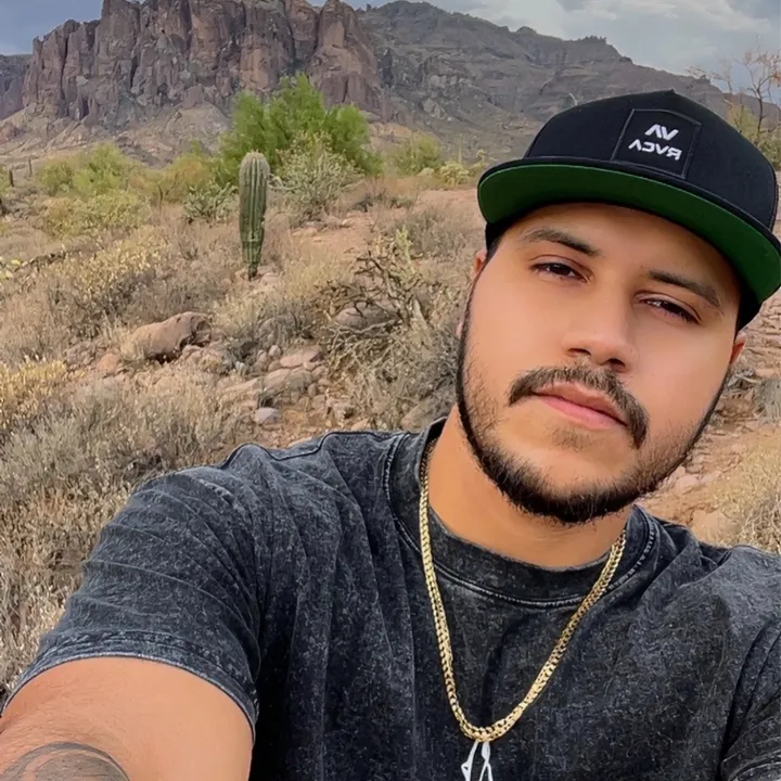 @christianalvarado_25