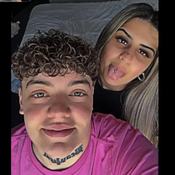 @official._.chlo21