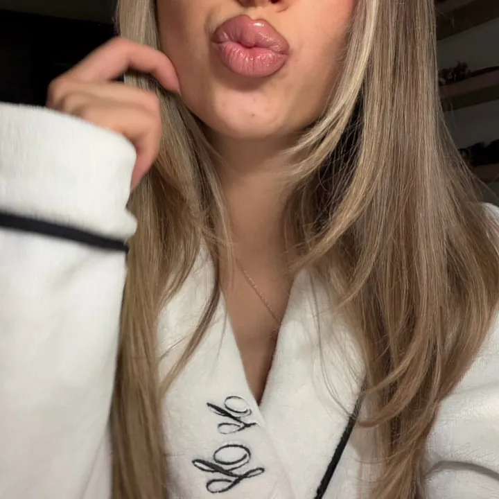 @fav.sophiie