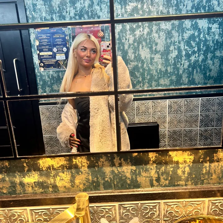 katiepickford24