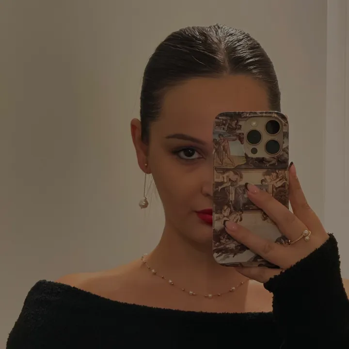 @flaviacamaj