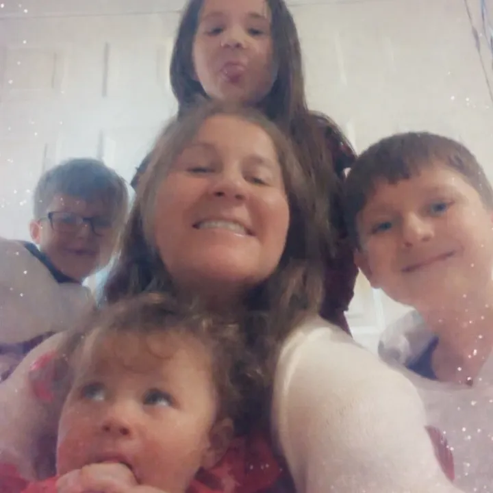holly.burt26