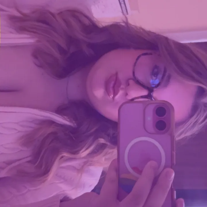 @l0b0t0my_l0ver