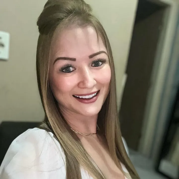@tatianecamargo04